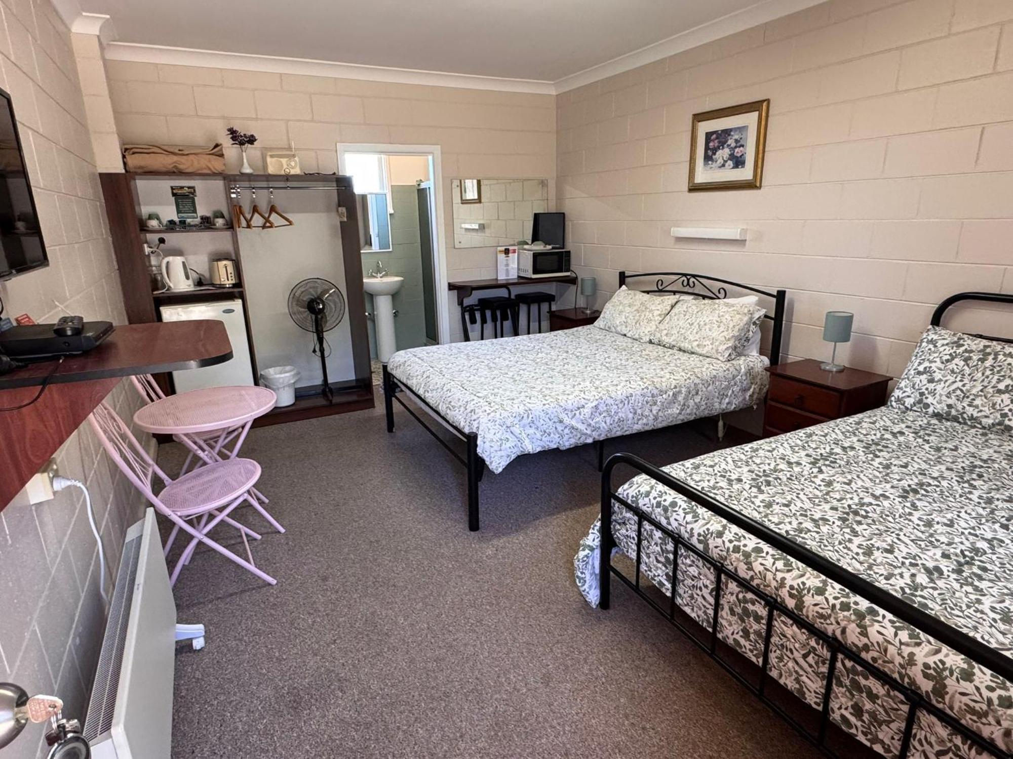 Alpine Country Motel Plus Free Coffee Cooma Exteriér fotografie